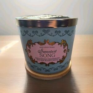 Bath & Body Works Sweetest Song 3 Wick Candle